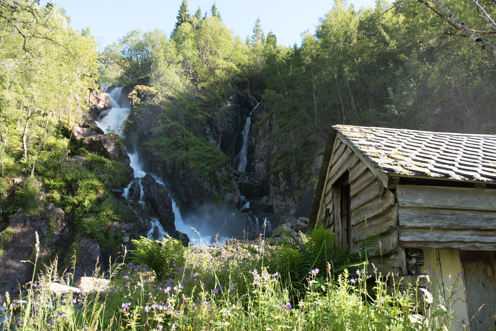 Buarfossen (Buerfossen), Jordalen, Odda, Hordaland