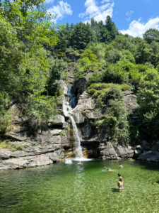 Cascata Pozzone di Osogna
