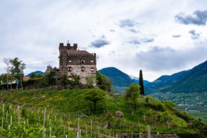 Castel del Gatto near the Fragsburger wasserfall