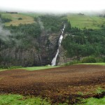 Waterfall in Norway: Svouyfossen