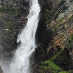 Waterfall in Norway: Svouyfossen