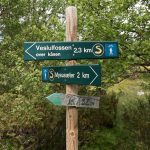 Veslulfossen-hiking-sign